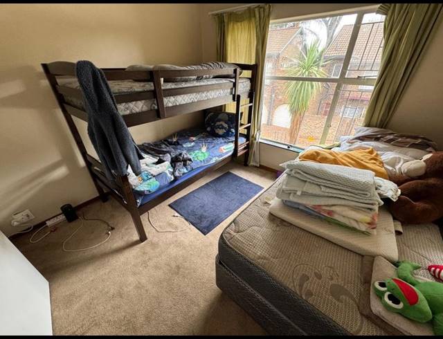 3 BEDROOM TOWNHOUSE FOR SALE IN BIRCHLEIGH NORTH